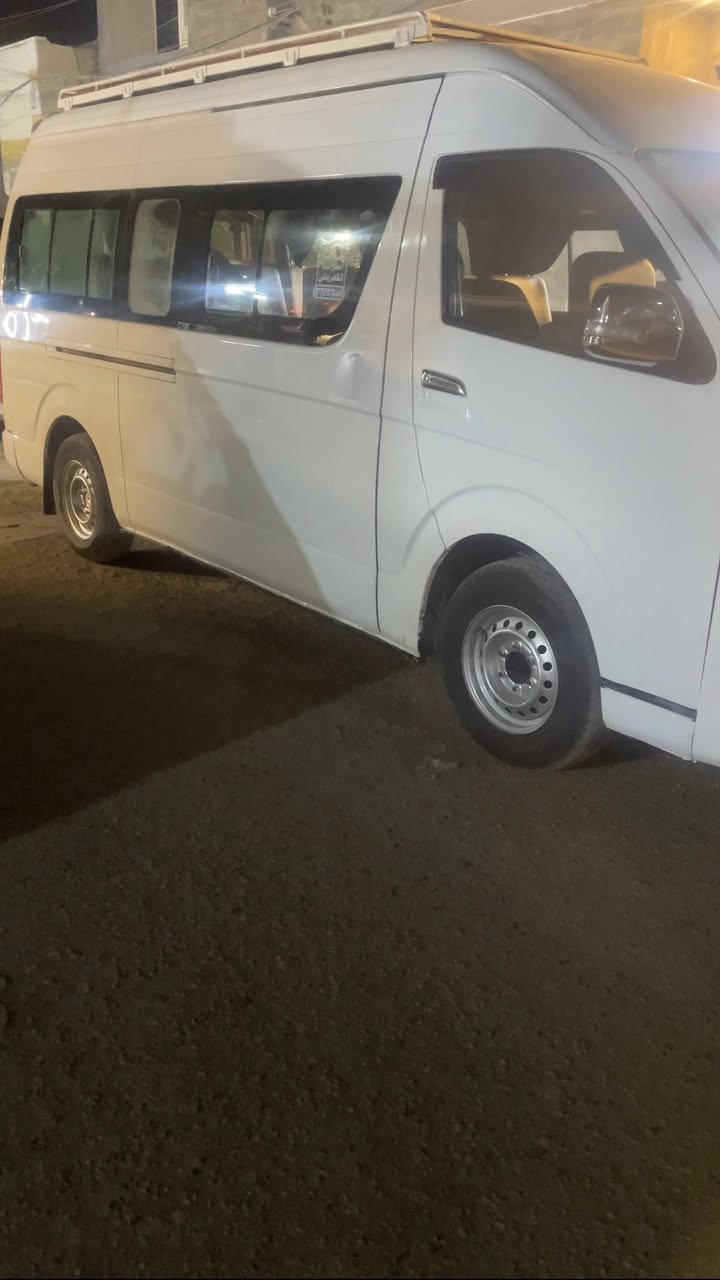 سلام عليكم هايكر موديل 2016 حره رقم بغداد تحويل ثاني يوم ماشيه 145 سيارة نظيفة مكينه مكفوله ومامفتوحه 17 راكب بلادي درع وسيبايه ويل هايسا باب كهربائي والتنته مغلفه شراي اتصل مامتواجد على الفيس بوك ***********
