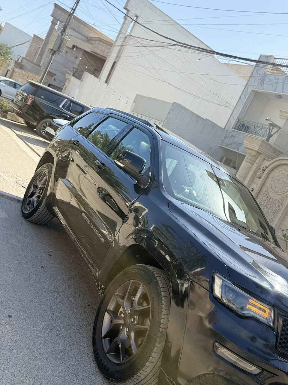 جيب موديل 20 فول 1/1 مواصفات يعني ماكو شي مابيه ماشيه 50 الف حقيقي السياره جاهزه الف ما تصرف عليه صوره الحادث بل منشور سياره بيه 5 قطع صبغ بدون دواخل بدون ارباك رقم بغداد تحويل ثاني يوم مكان السياره بغداد السعر 177وبيه مجال 
***********
