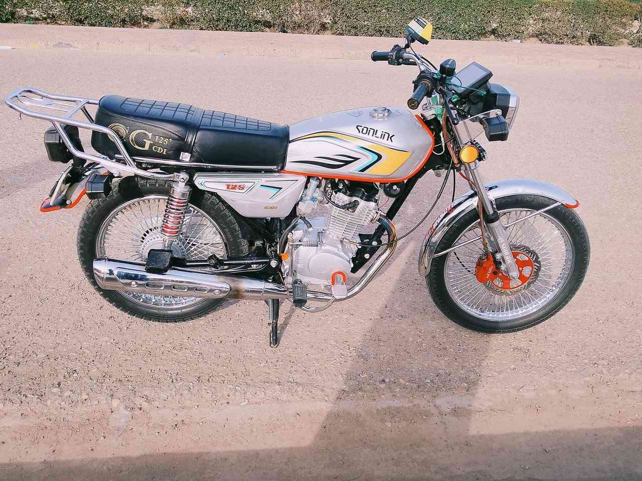 يالله سلام عليكم للبيع موديل 25اوراق سكنر السعر 700
مكان واسط الحرار ***********
