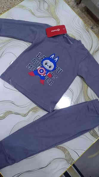 توفرت تراكات للبنات وللولد 🫢
خامة قطنية وقديفة وبهاري فالين جديد وحصري درجة أولى ❤️‍🔥
القياسات "من عمر سنة الى 10 سنوات 
للحجز والاستفسار واتس اب *********** 
مع ارسال صورة للموديل 
يوجد خدمة توصيل داخل الحسينية 🌸🩷
