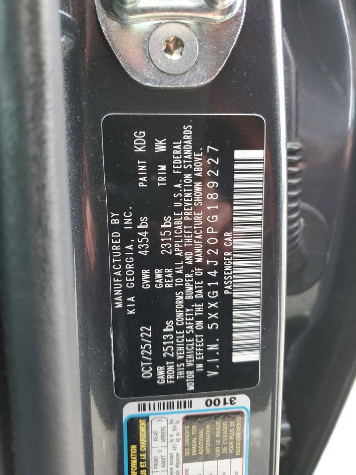 كيا كي 5 وارد امريكي 
حادثها موجود بلصور بدون ايرباك ضرر خلفي تبديل قبق جنطة وتعديل بسيط بلجامغ الخلفي
وهنا بلعراق صارت بيها رصعة خفيفة بلجاملق الامامي عكس السايق
باقي البدي مافاحصة ع حطتها من امريكا.
السيارة مكفولة من كير ومحرك وكهربائيات وتبريد
رقم بصرة بأسمي تحويل ثاني يوم
مواصفاتها:
دخول ذكي 
تشغيل عن بعد
اوتو هولد 
هنادبريك بصمة
اوتو هولد
نقطة عمياء ورادارات
تحديد مسار
اندرويد اوتو وابل كار بلي
تحكم كهربائي بلمري
وباقي المواصفات معروفة
مكان السيارة بحي الرافدين دور الصحة
السعر 168  وبي مجال 
للاستفسار الاتصال على 
*********** البصرة, العراق
