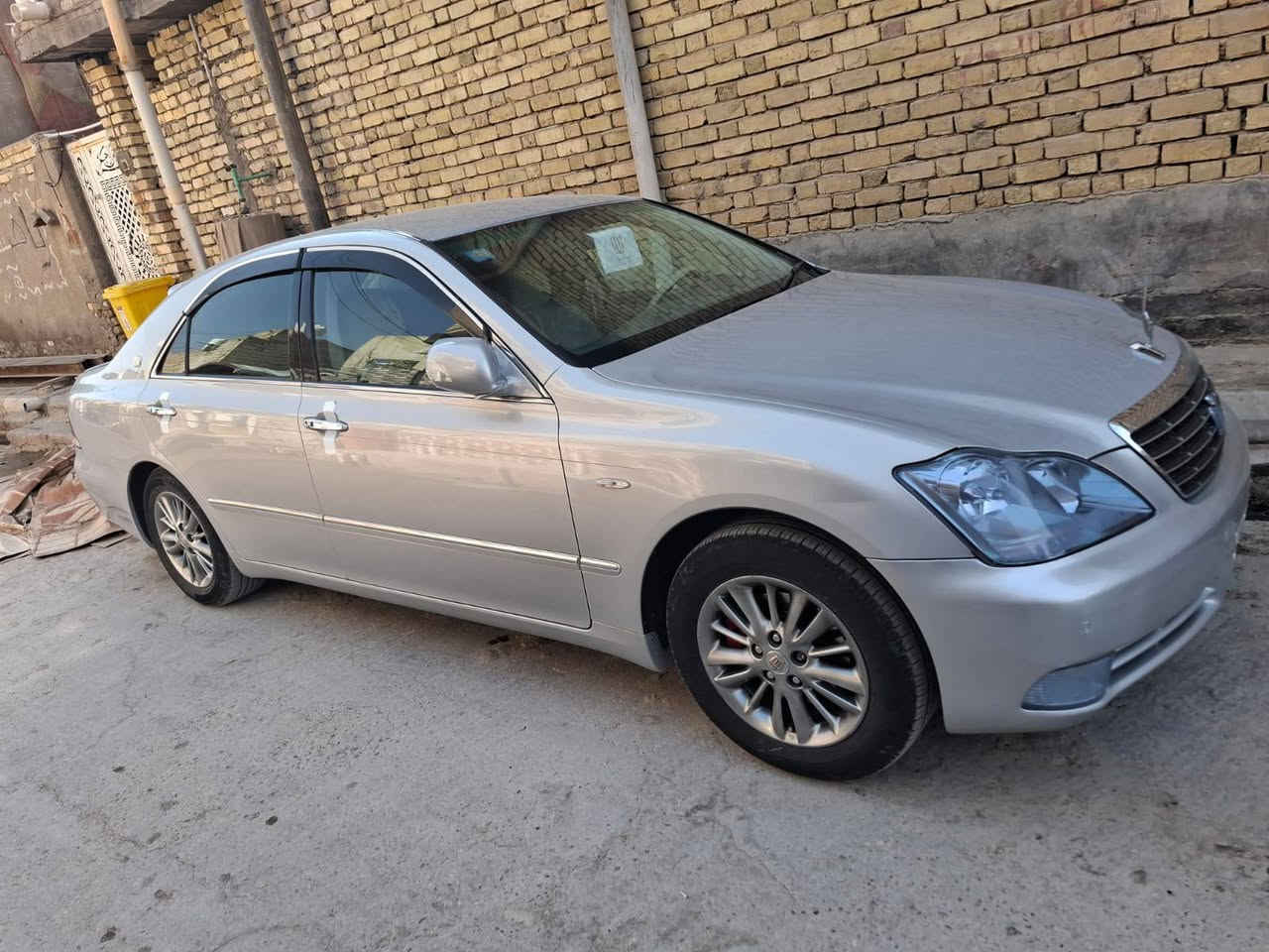 شاهينه موديل ٢٠٠٤ بسمي مداور ثاني يوم ذي قار انكليزي هزه وفحص جاهزه ألون بحري اتلت دكم برده خلفيه تبريد خلفي امامي لايت دوار زنون أريل امامي حساسات خلفي امامي قطعتين صبغ كد اشبر بل كماره وبل قبق مال البان زين أثر اجراد تخم تاير باتري جديد ست بصمات غرفتها بيجي  رقم الموبايل *********** العنوان ذي قار الشطره السعر ١٣٧ الشطره, ذي قار
