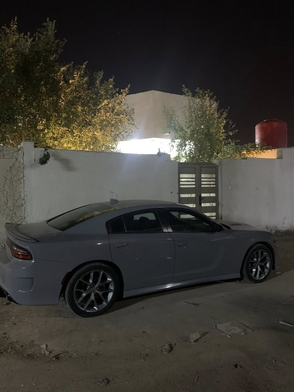 جارجر جي تي ٢٠٢٢ 
حادثها جاملغ ايمن وطرف بنيد   سيارة نظيفة  وجديدة وعلى ايدي حتى طريق خارجي ماطالع بيها مابيها اي نقص كلشي مكفول دواخل نظيفة مابيها اي نقص 

الاستفسار *********** 

السعر 285  وبيها مجال هواي للشراي
