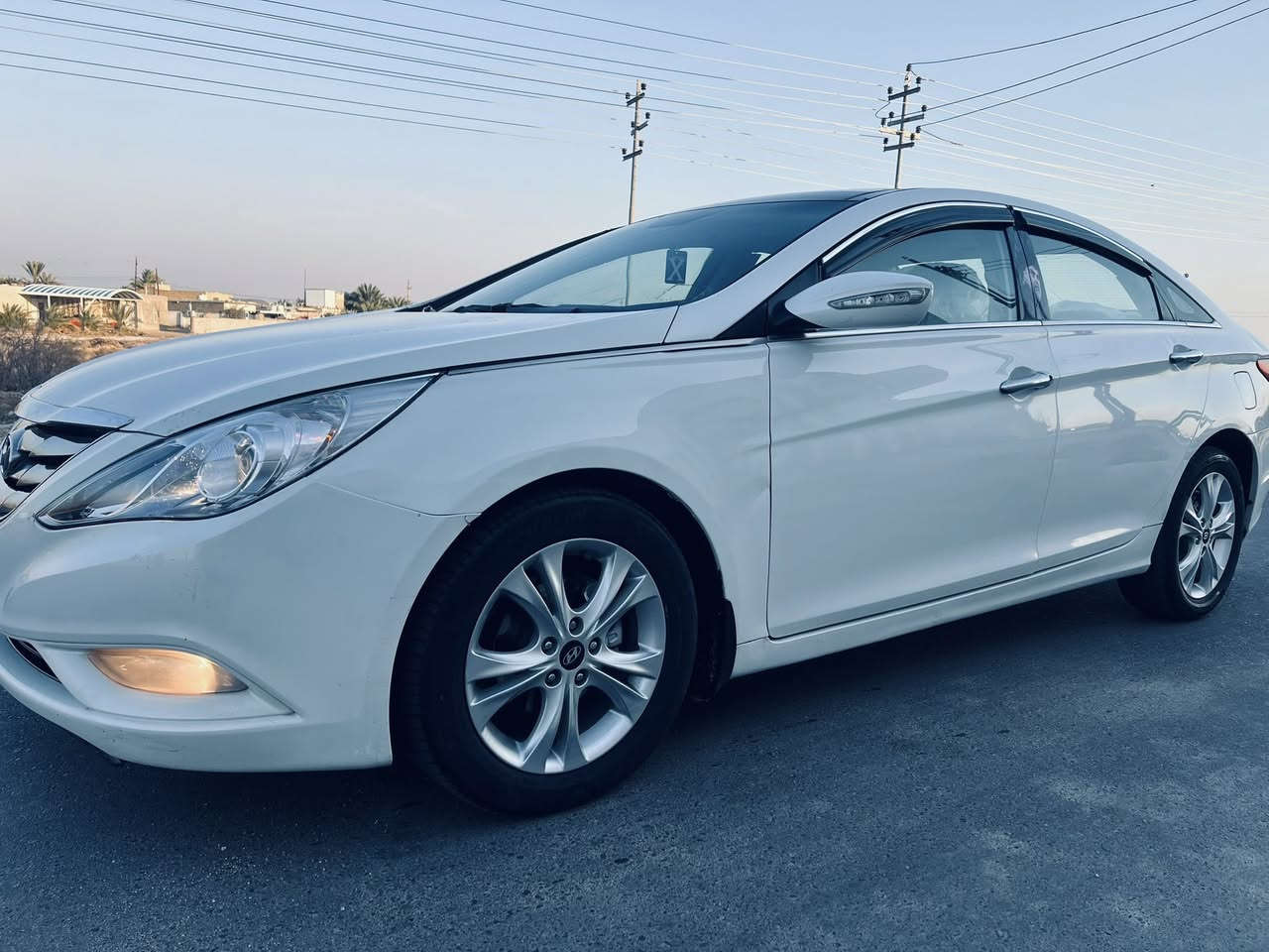 سلام عليكم 
سوناتا 2011خليجي رقم بصره تحويل ثاني يوم صبغ تجميل مقدمه الجاملغ الامامي والباقي كفاله محرك 2400 دوش فول مواصفات 
اخوان السياره جديده وجاهزه من كلشي بلعافيه على الياخذه السعر 118 وبيها مجال بسيط جدا العنوان الناصريه مركز للأستفسار اتصل على الرقم ***********
