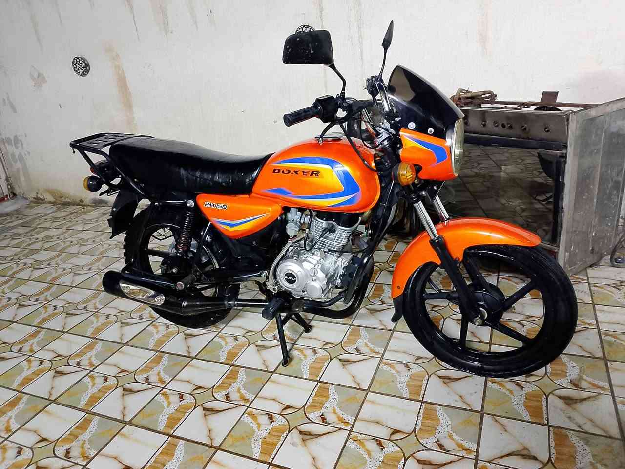 بوكسر موديل 21 كارتون دراجه طالعه 23من معرض  برغي مامفتوح بيه اوراق كامله اصولي بوجهك الترقيم سعره مليون 50 وبيه مجال مكاني شطره يريده يتصل ***********
