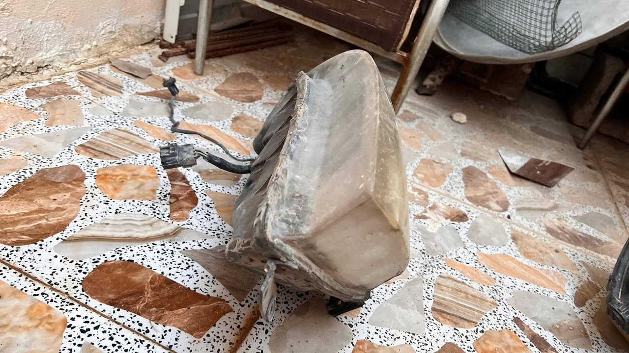 للبيع زوج لايتات كوري تفصيخ
*********** فقط واتساب 
قفل 80  + يوجد توصيل
