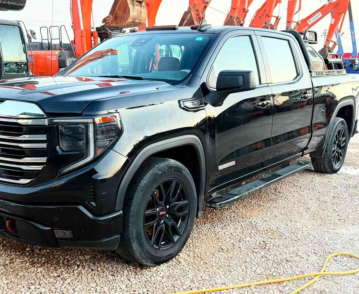 جمسي سيرا 2023 الفيشن اسود 

رقم بغداد

محرك  v8 5300

فول مواصفات 

داخل شكل الجديد

شاشه كبيره 
بصمه تشغيل 
بصمة ابواب 
تشغيل عن بعد 
باب طويل المرغوب

باب خلفي  3 قطع
اوتو ستارت 
شاحن واير ليس

ويل كب 
لايت لد زنون 
بروجكتر زنون 
شاشه كاميرا 

ماشيه 112 الف كيلو متر

الحادث مرفق السونار مع الصور 

مكان السياره الديوانية

السعر 305 ورقه

للتواصل  ***********
