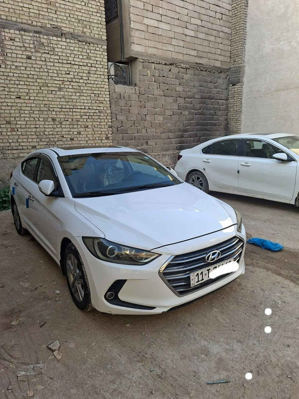 السلام عليكم
النترا موديل 2017 فول مواصفات عدا البصمه
رقم بغداد بسمي
سنويه ل 28 هزه وفحص جديد 
مكفوله من الصبغ والتبديل 
فتحه
تحكمات 
مري شفط 
اشاير بل مري 
حساس خلفي 
تبريد قطعتين
شاشه كبيره
يدات نيكل 
منضومه زنون عدسه شادلها 
مكينه كير تبريد مكفولات 
بيها رصعات ٤ خفيفات بل قماره وباب مفتوح تطبيع لا مبدل ولا بي صبغ
باقي السياره كفاله عامه 
السعر 143 وبيها مجال 
للأستفار ***********
