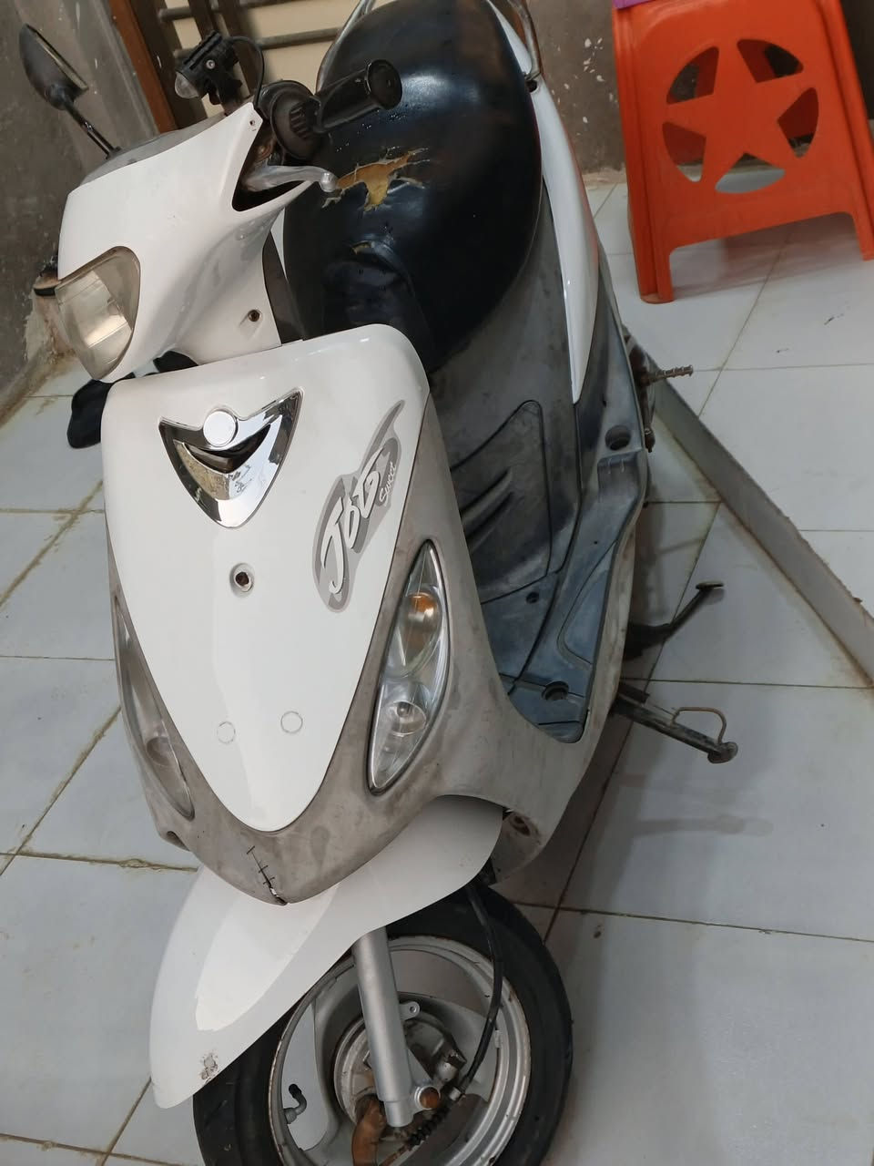 السلام عليكم ماكس منغولي للبيع او مراوس بعدله دراجه جاهزه بوشه 50 بلاد مكينه ناعمه  وشلعه ومعدل كهربائيات كله شغاله اي  نقص ماكو لايت بك لايت سكنات اشاير عداد بانزين دشبول قفل جنطه قفل ستيرن تايرات جديد دبلات جديد نقصها باتري فقط ضعيف باتريها سعر الدراجه 550 وبيها مجال قليل حك جيه مكانها ناصريه حي المنتزه ***********
