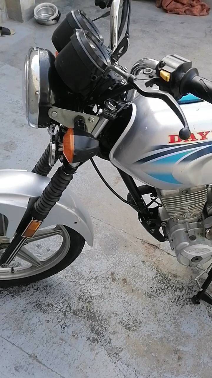 سلام عليكم دراجه للبيع دايون عضم موديل 21 مكينه ناعمه شلعه ومعدل كهربيات شغاله سلف هندر دراجه كلك كلك كلك سعره 550 وبيه مجال لشراي


**إذا كنت صاحب هذا الإعلان وتريد حذفه لأي سبب، رجاءا أرسل رسالة إلى الدعم الفني**