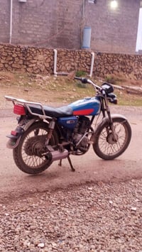 موتوسيكل • للبيع