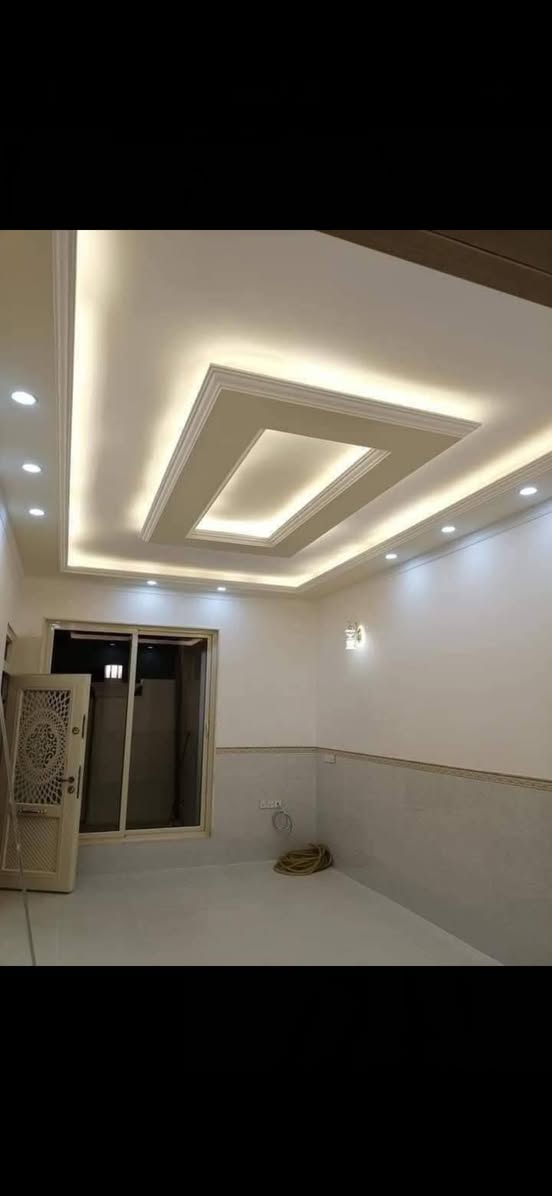 جزء من اعمالي اتمنى ان ينال اعجابكم حسن الصباغ ديكورات صباغ داخل وخارج ومعالجه الرطوبه وكافة انواع الصبغ***********❤❤ وباسعار مناسبه شغل حلو ومرتب وحتى الماعنده اديربالي عليه مكان الديوانية
