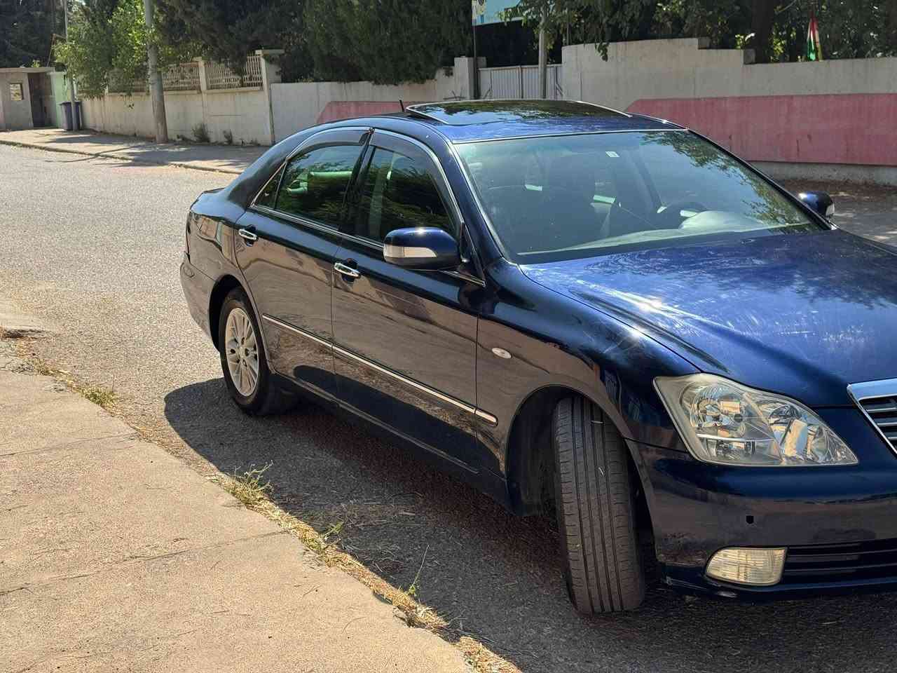 شاهینە ٢٠٠٦ موس 
 بەسمە رەساسی
گیرو مەکینە گەورە
٣ دوگمە و پەردە
سلایت 
ئاوینە ئیشارەت
کامل مەسرەفە یەک دینار مەسرەفی نییە
گەرم و سارد بەسراوە
شەنسی کۆسەرەیە
٤٢ گەلاو مەجالێکی کەم
***********
***********
