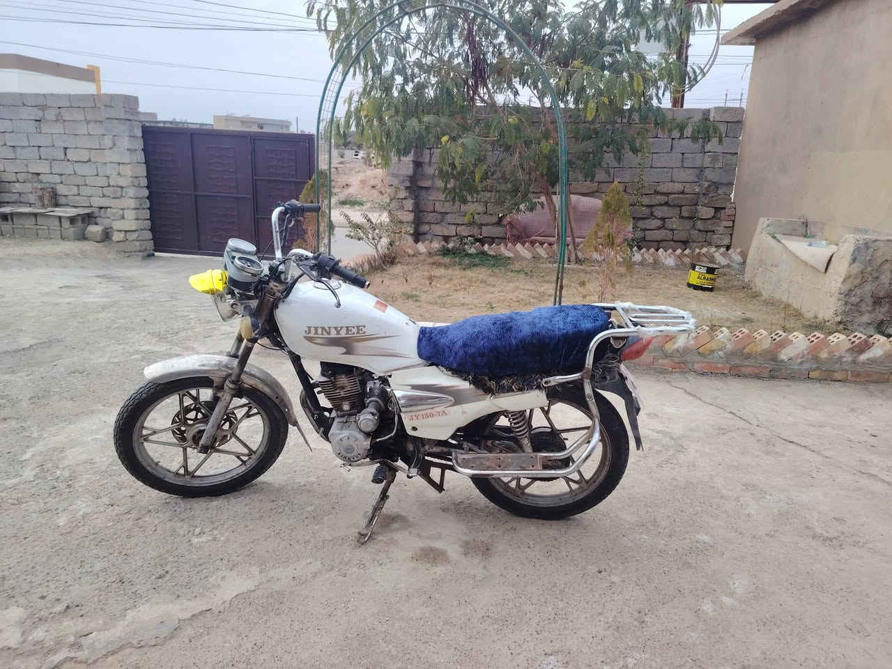 السلام عليكم يوجد موطور صاروخ للبيع محرك سافان موطور نضيف تايرات جدد بس شقل ومش السعر 200وبي مجال حك الجيه ويرهم مراوس


**إذا كنت صاحب هذا الإعلان وتريد حذفه لأي سبب، رجاءا أرسل رسالة إلى الدعم الفني**