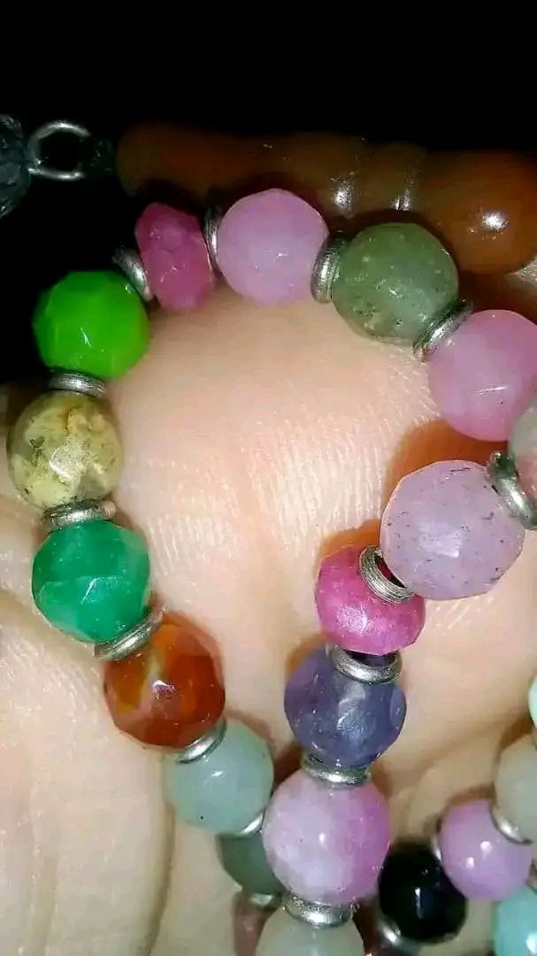 مسبح يسر قديم مرصع فضه ٤ دروب مميزه
ومسبح احجار كريمه
ويسر ٩٩ حبة ساده


**إذا كنت صاحب هذا الإعلان وتريد حذفه لأي سبب، رجاءا أرسل رسالة إلى الدعم الفني**