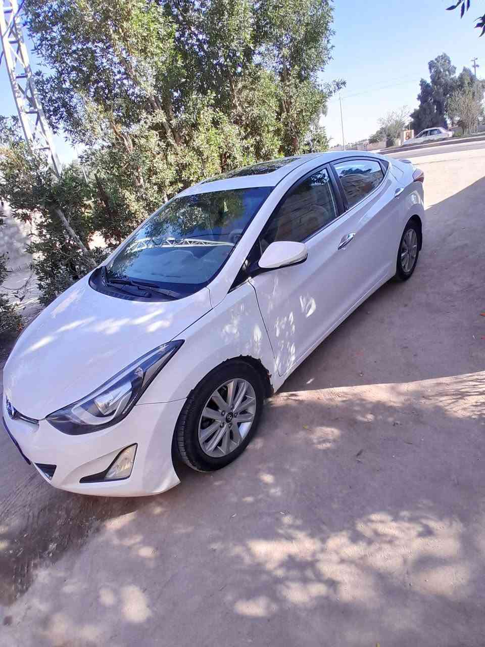 السلام عليكم النترا موديل 2016 وارد خليجي فول مواصفات تنته وتحكم ستيرن ومثبت سرعة ما عدا البصمة بسمي رقم بصرة محرك ١٨٠٠ كير ومحرك مكفولات حدادية وتخم تاير جديد تبريد شغال خير  من  الله مبدل بيهة بنيد وجاملغ الأمامي جهة السايق.     السعر ١١٦  وبيهة مجال للشراي رقمي*********** العنوان البصرة زبير
