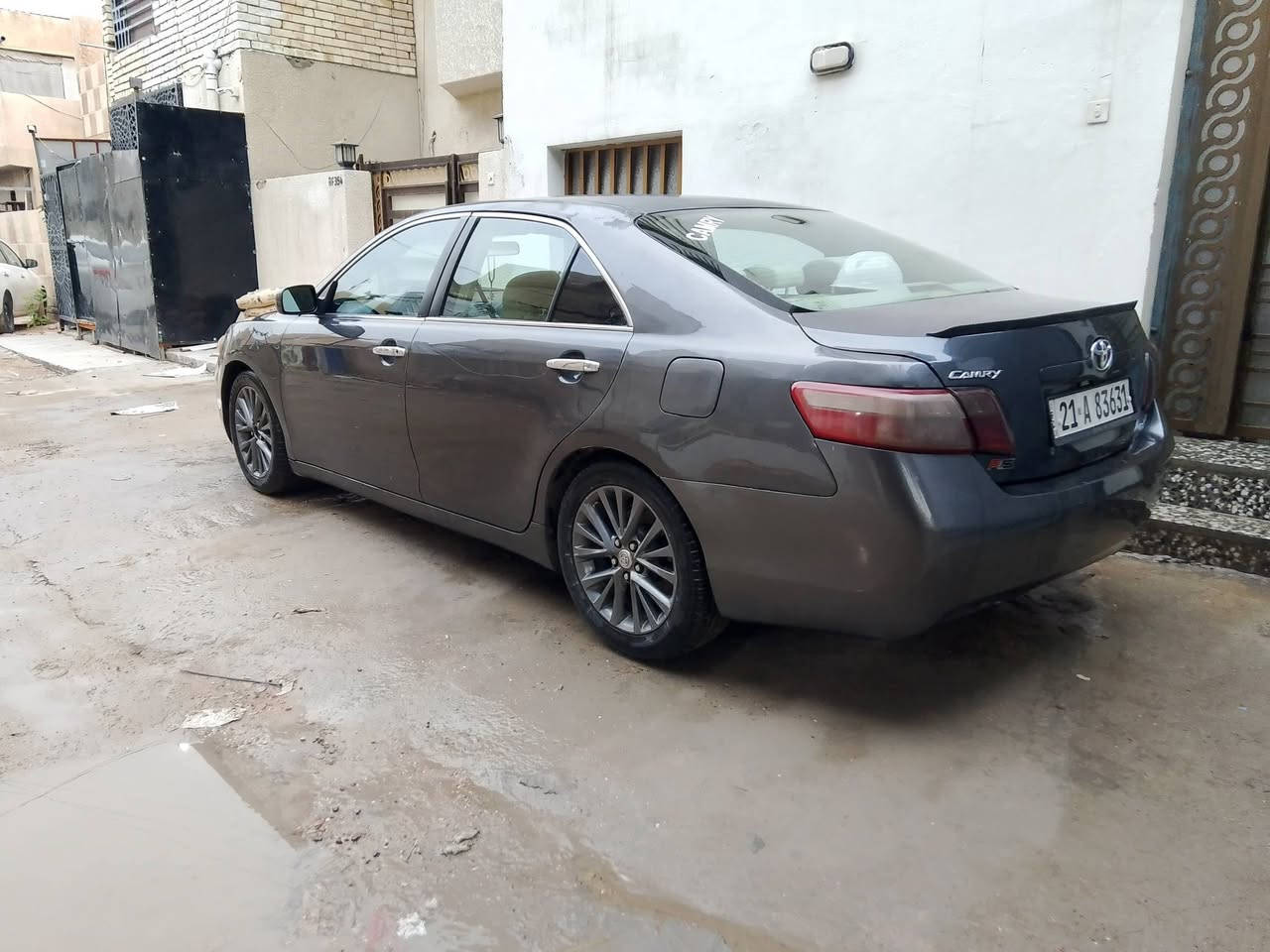 السلام عليكم

كامري للبيع موديل 2007 
وارد امريكي
محرك 4 سلندر 2400
تحكم استيرن
كشن كهرباء
ويل افلون
لايت Led
سيارة حلوة وجاهزة
رقم جديد سنوية جديدة باسمي
رقم سليمانية تحويل مباشر

سعر 88 $
بغداد العامرية 
***********
