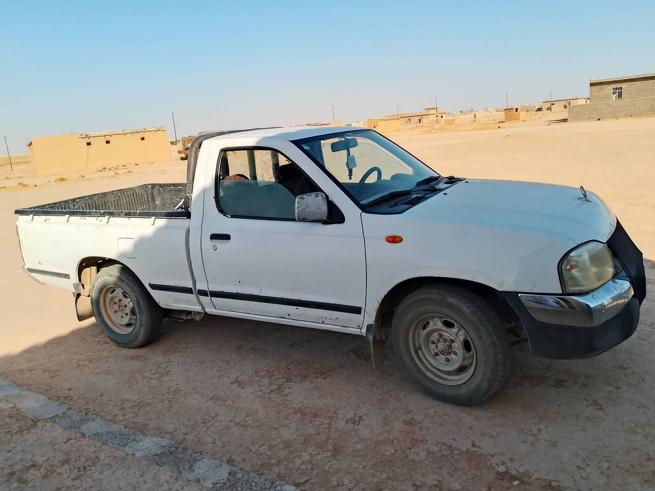 للبيع سيارة نيسان موديل 2006
شرط اكسن كير محرك صبغ كله شرط 
السعر أتصل ***********
