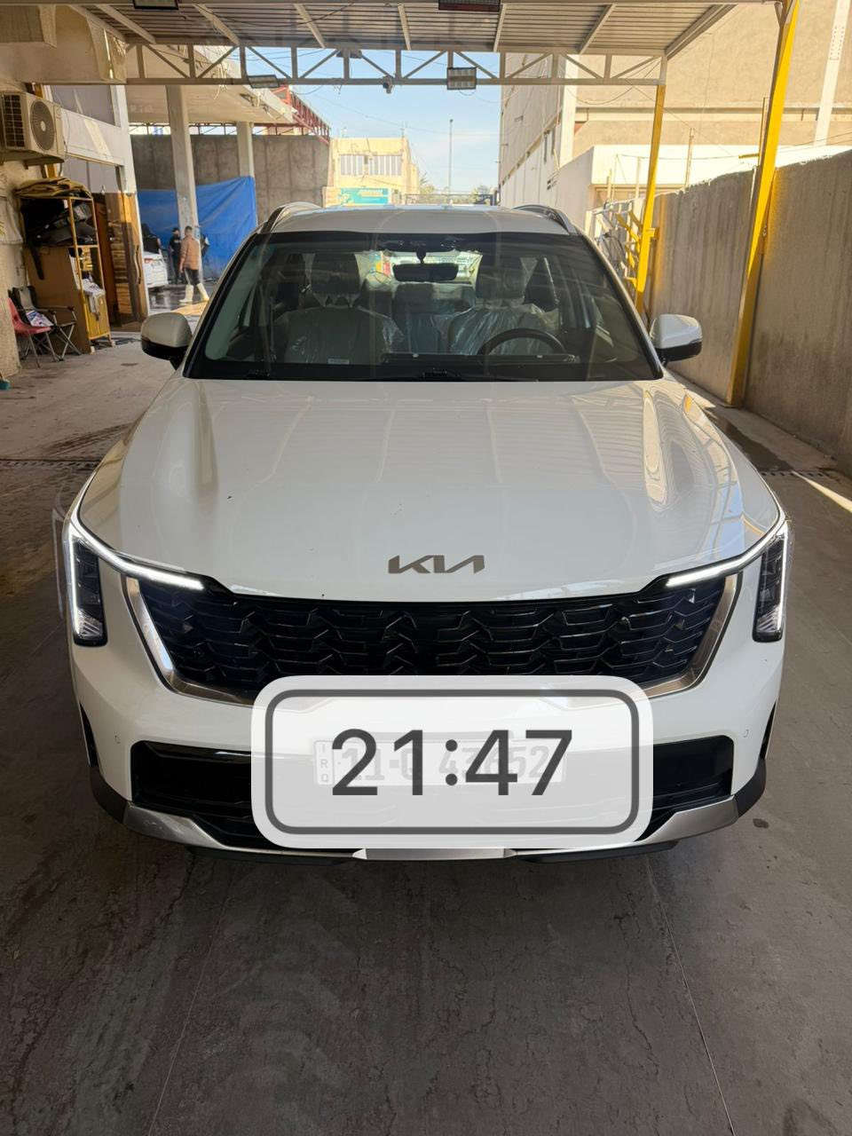 سلام عليكم 
كيا سورنتو موديل 2024 
ماشيه 18000 ضمان الدوليه 
كراسي مخمل بدون بانوراما 
6 سلندر 7 مقاعد سياره خليجي
مكفوله كفاله عامه استلام من الشركه على ايدي 
***********
