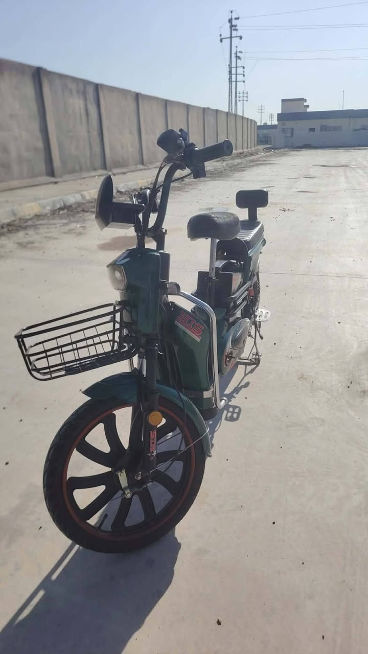 السلام عليكم بسكل شحن البيع بطاريات بل شرط تيرات جدد كهربيات شغاله دبل اشاره  بسكل حلو حجم 20سعر 275 وبي مجال بيك خير ودلل مكاني كركوك درميز مجمع  رقم المبايل ***********
