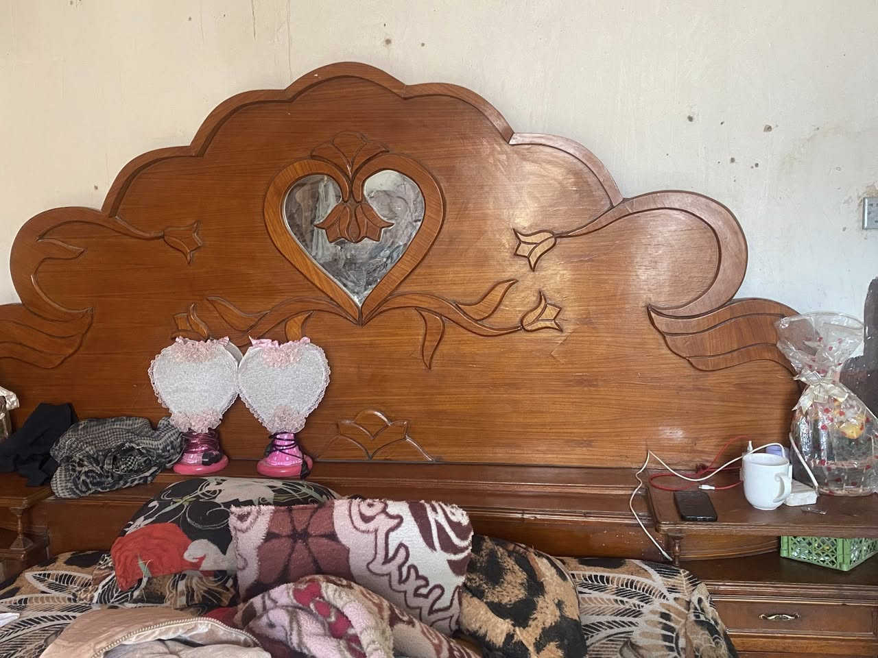 السلام عليكم ورحمة الله وبركاته
مثل ما تشوفون اخشاب لل بيع سعره حلو الربع بيبان مثل ما موجرد با بيه اي شي نضيف كلش  وسعره حلو ولي عنده اخشاب يراوسه بيه يخابرني  اللاستفسار عله هاذه الرقم ***********
