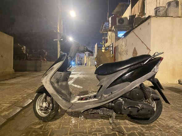 دراجة ماكس قجمه بلاديه بوشه ٤٩ دراجه كلهه شغاله اشاير كهربائيات كفرات بلاديه مختمه دراجه شلعه مكنيه  خرسه خرسه صارلها ٣ اشهر من نزلت من الرمبه دراجه كلهه شغاله من الطول لطول البصره صبخه العرب مكفوله من كلشي *********** السعر 900
