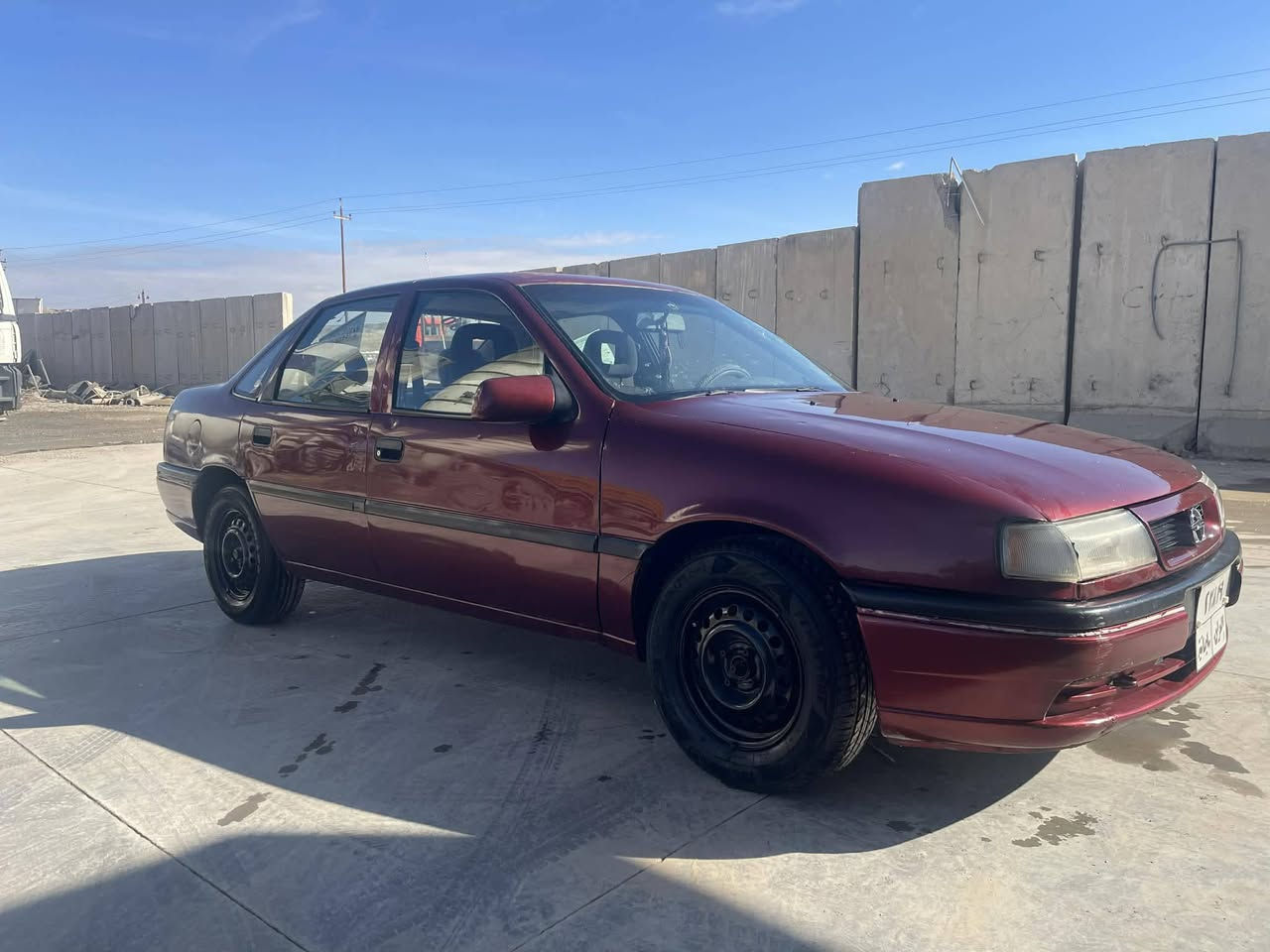 اوبل فتكرا موديل 90 حجم مكينه 2000 محرك او كير كل بلشرط انطي سنويه باقي له 8 اشهر يخلص بدون دفتر بانزين مكان طوز خرماتو ***********
