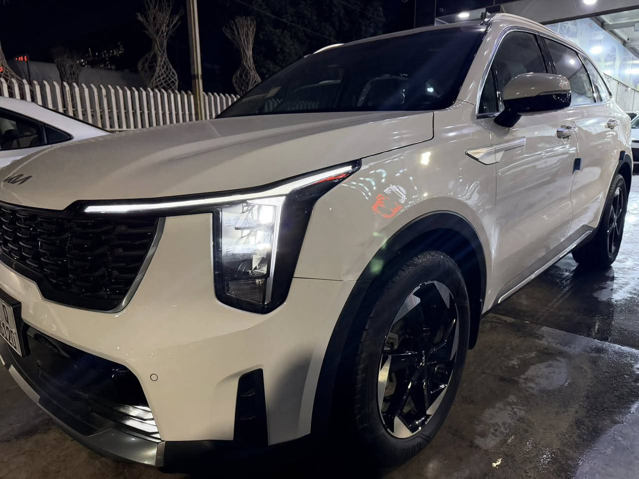 سورينتو 2024 خليجي – وكالة الدولية
ماشية 28 كم فقط
كفالة 

المواصفات:
 • شاشة عرض
 • كاميرا متحركة
 • حساسات أمامية وخلفية
‏ • Auto Hold
 • سايد بريك دگمة
 • وضعيات قيادة (Drive Mode)
 • نظام نزول المنحدرات
 • مانع انزلاق
 • صندوق كهربائي
 • فتحات تبريد خلفية
 • مقاعد أمامية كهربائية
 • محرك 3.5
 • تشغيل عن بُعد
 • مرايا كهربائية
 • كشافات زينون
 • إنارة داخلية
 • جير ماوس
 • شيفتات ستيرن
 • فول تحكمات 
 • بقية المواصفات المعروفة

💰 السعر:305

📞 للاتصال:***********

                                        ***********.
