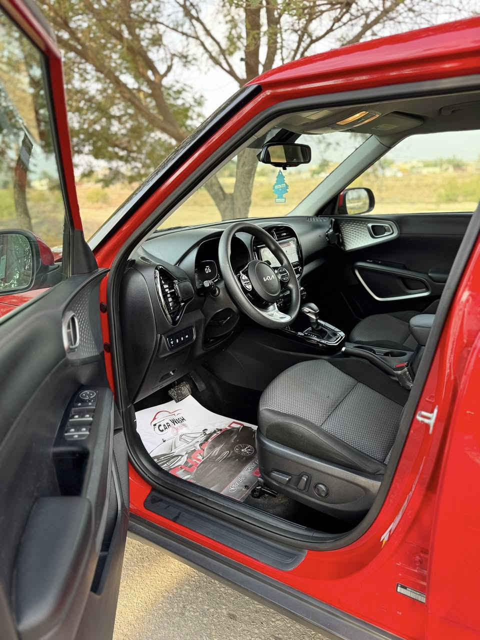 صول موديل 2024 
شاشة كبيرة نفكيشن كاربلي بصمة تشغيل عن بعد تحديد مسار رتايدر امامي نقطة عميه كامره دوار محرك 2000 بجم كبس حدثها حلو عدد 55 الف ميل السيارة فحص موقت بـ 143 وبي مجال بسيط 
مكان سيارة بابل شارع 40 
*********** علي
