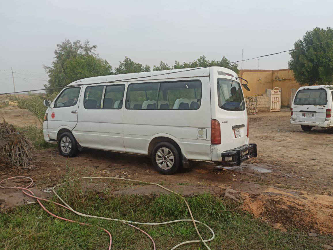 من رخصت الادمن جمبي ناصي 14 راكب رقم بصره شرط التحويل جاهزه مكينه وكير كفاله غرفه نظيفه كشر بيه معجون بسيط سعره 67 وبيه مجال اتصل على رقم ***********
