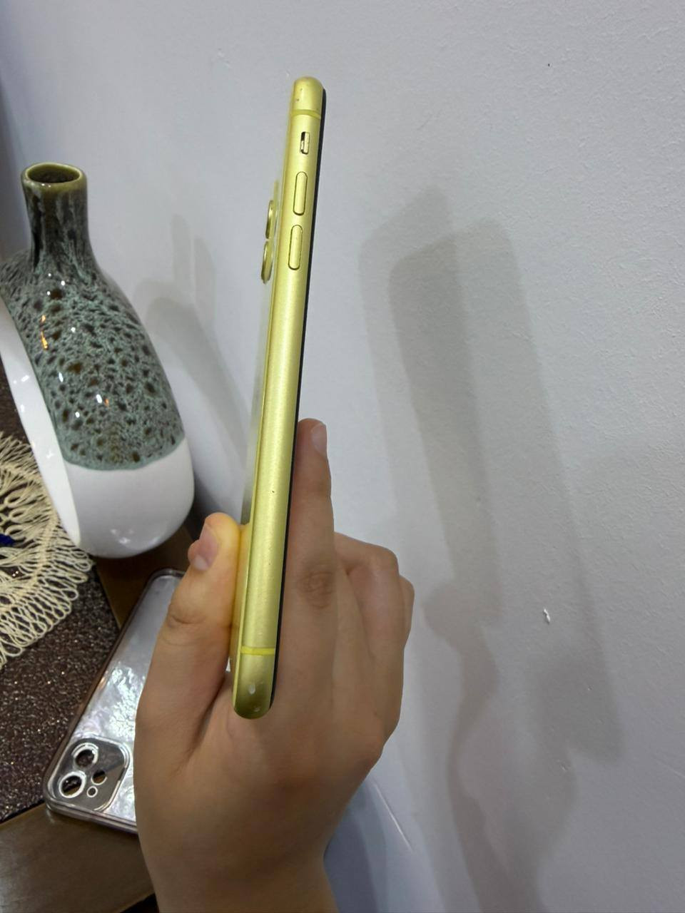 سلام عليكم ايفون ١١عادي كامرتين فيس ايدي شغال مبدل شاشه بطاريه ٦٧ ذاكره ٦٤  تك سيم كارت السعر ٢٠٠ وبي مجال
مراوس ماراوس فقط بيع ***********
