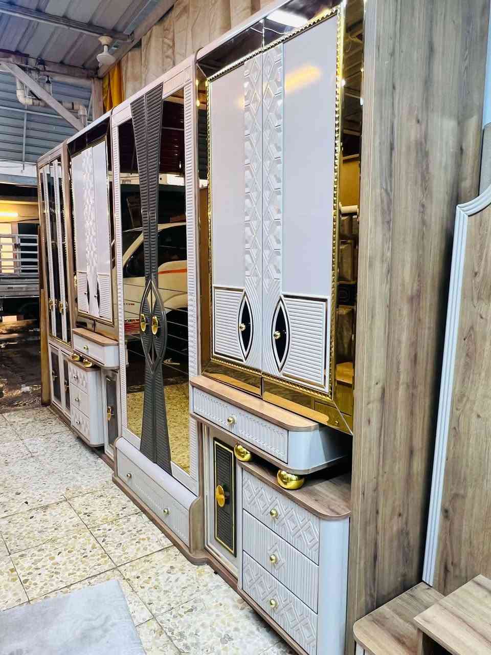 ✨ غرفة تركي 10قطع لون مميز تركي اصلي ✨
 سرير مخزن  ضهر بلوك
 قماش وتر بروف أصلي
✨ نظافة 95 /💯 
🚚 شد ونقل مجاني داخل بغداد
📦 توصيل للمحافظات بكروه


**إذا كنت صاحب هذا الإعلان وتريد حذفه لأي سبب، رجاءا أرسل رسالة إلى الدعم الفني**