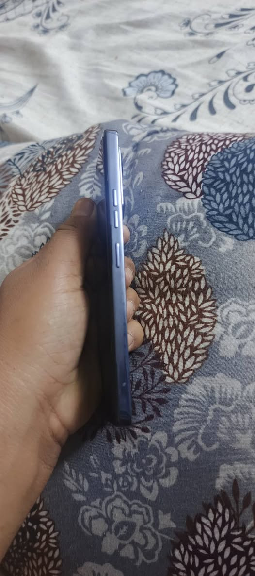 سلام عليكم جهاز TECNO POVA 6 Pro 5G غني عن تعريف مال العاب بوبجي 60 فريم الجديد ماله 400 الف اريد راوسه ابايفون ملاحضه مستخدم شهر واحد غراضه كلهن كلملات


**إذا كنت صاحب هذا الإعلان وتريد حذفه لأي سبب، رجاءا أرسل رسالة إلى الدعم الفني**