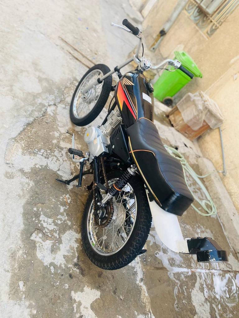 دراجه للبيع ارشه21 محرك ما مفتوح  ادراجه شلعه ومعدل فول اوراق 7 شاصي نامه ادراجه كامله ما عايزله شي 2021 ول تعميره2025 ول مكان بابل شارع 80 ول سعر550 وبيه مجال ما متواجد عل فيس وهذه رقمي ***********
