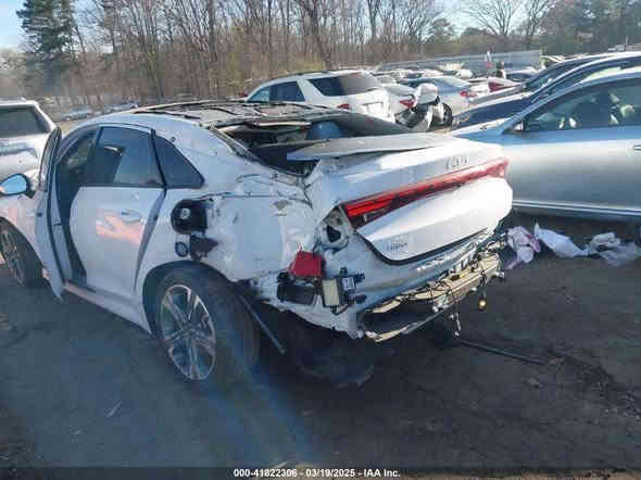 يالله اليوم تم الوصول 
كيا كي فايف
موديل 2024
فول مواصفات 
فئة ( EX )
بانوراما 
بجم كبس
حادث واضح بالصور 
محرك 1.6 تيربو
السعر ( 100 ) 

للتواصل متوفر فقط ( اتصال + واتساب) 
***********
