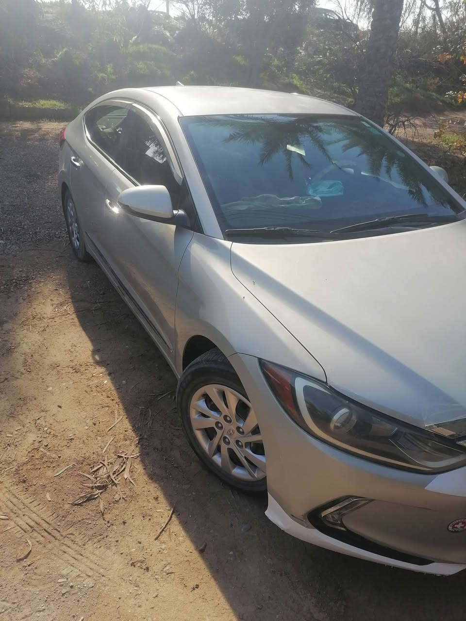 السلام عليكم للبيع او مرواس اللنتر ١٧ وارد أمريكي بدون قطره صبغ بيها جراد بالقماره قليل ***********
