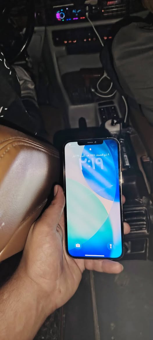 12برو ماكس  جهاز نضيف مبدل شاشاه اصليه  ويرادله بطاريه لان بطاريته نازله ذاكرته256 
سعره 350وبيه مجال بصيط مكاني دوانيه حي الجامعه  
رقم الوتساب مفتوح ***********. مروس هم عادي اروس  ♥
