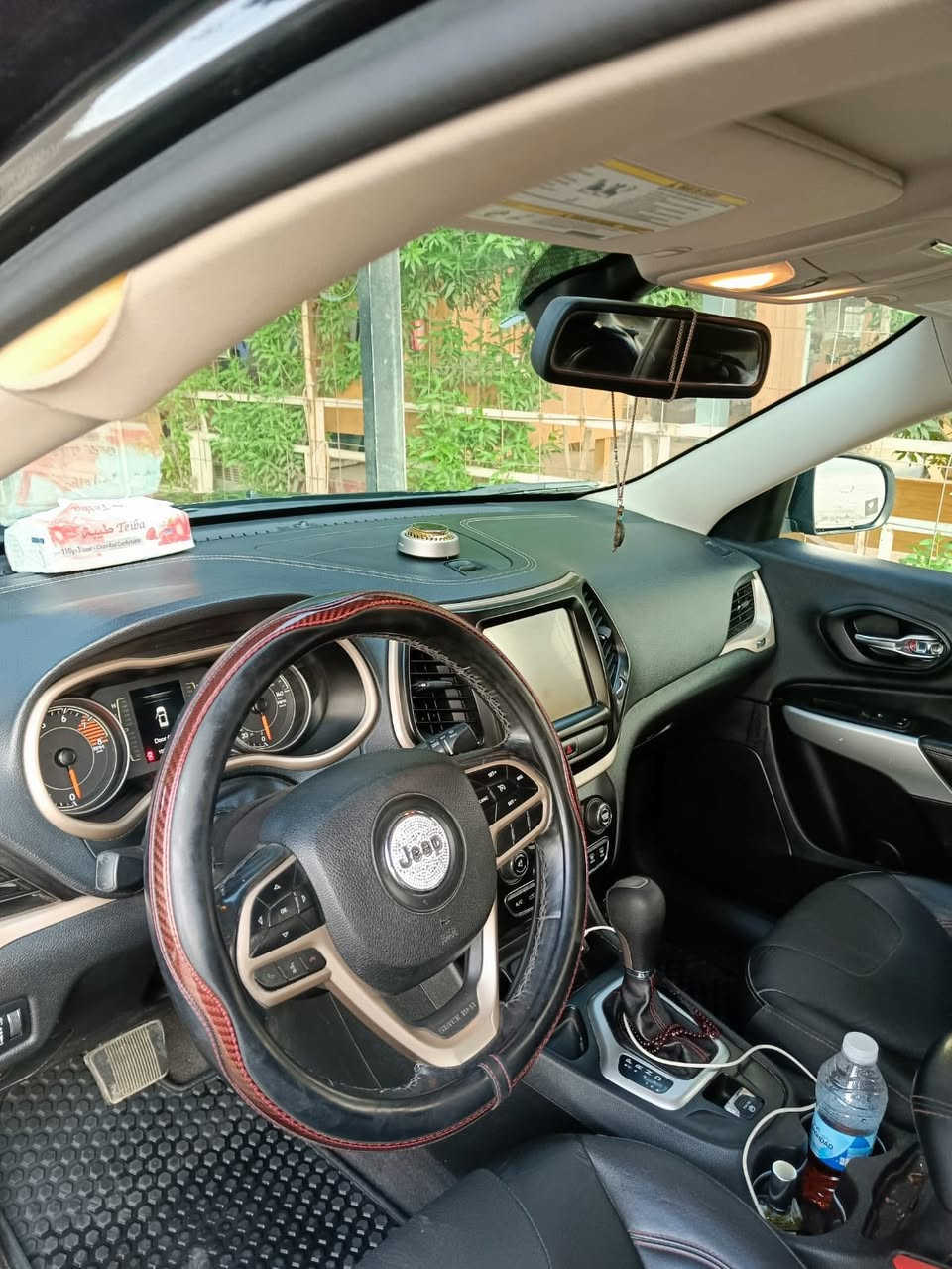 جيب بزون 2018.فول عده الفتحه السياره بلاك توب اصل بدون ايرباك بدون دواخل ماشيه 160 الف كيلو محرك 6سلندر برغي مامفتوح بيهه ضربه براس البنيد مصلح نفسه بدون تبديل اوتو هولد .اوتو ستوب شاشه جبيره كير 9نمر اي تي .سبير مانازل تخم تاير وهواي مواصفات .رقم دولي الجديد .نجف .السعر 150.
***********
