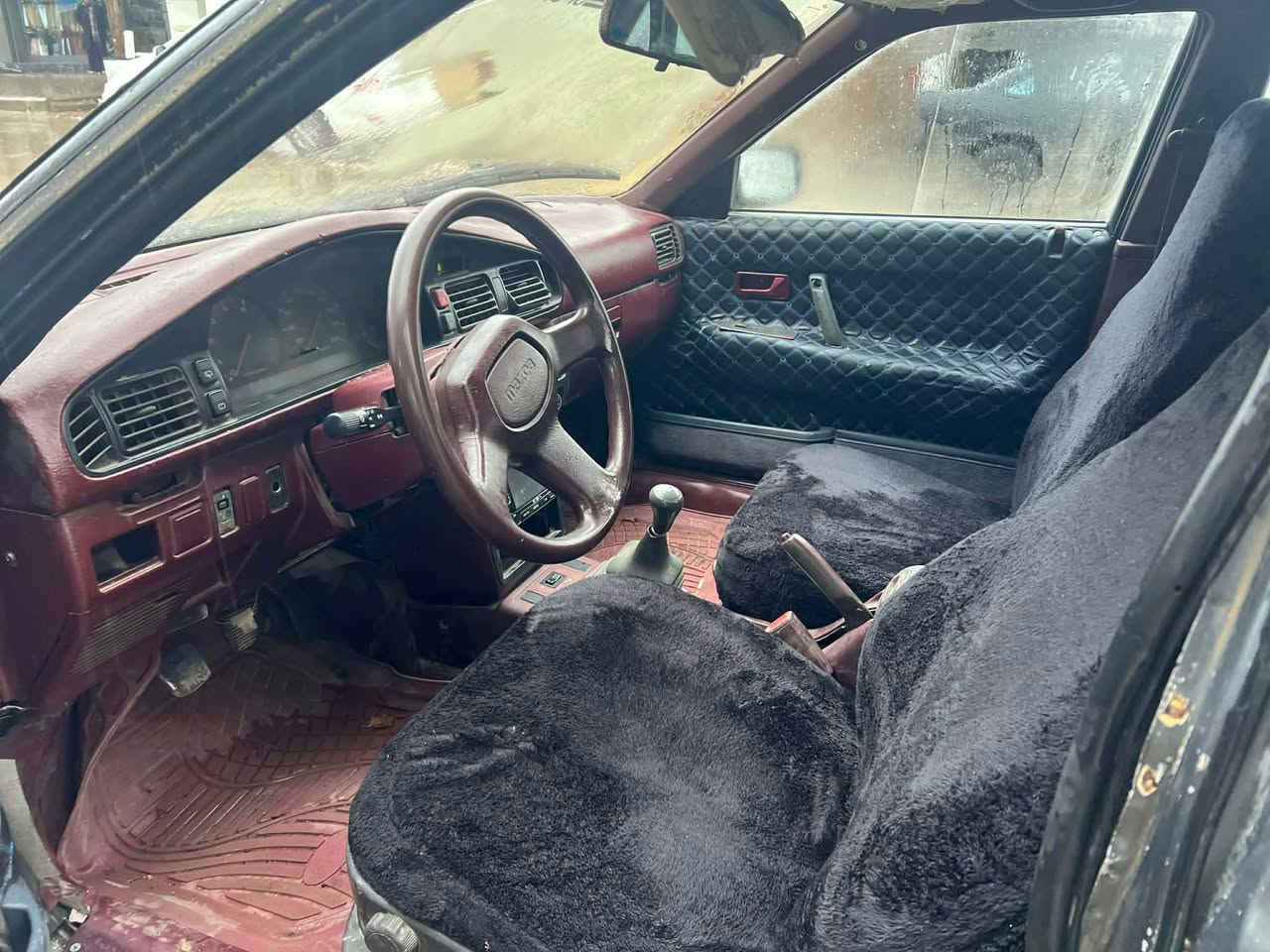 مازدا 1989 ئاڕم پلاستیک سلێمانی ئاڕم و ئەوەلیات مووس بڕاوە گێڕ و مەکینە تەقە وڕەقە هەموو گیانی بەشەرت کارەبای کامل ئیش دەکات چوارتایەی تازەی لەژێرە ، 
نرخ 22 گەڵاو معامەلە
شوین بازیان 
ژ.ت*********** Singapore
