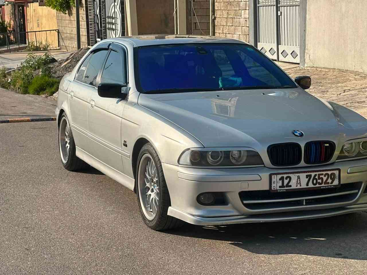 صقر530 دبل فانوس اصل 528
موديل 2000

فول السيارة اعلى مواصفات

السيارة مابيها ولا جطل بلادية

اشاير ترحيب علامة bmw بلاد

لايت اصلي Hella

بكلايت لد

اشاير لد 

لايت زنون اصلي شركة الناصي والعالي

زنون اصلي 

داخل جلد اسود m 

برده خلفية  كهرب 

بردات أبواب اصل

دبل كير تبرونك اوتو وعادي وs

ستيرن كهرب

كشنات كهرب  16 حركة

كشنات خزن ميموري

هيترات كشنات 

تراكشن 

مرايات كهرب 

كامره دوار

حجر صالنصة 

سيتم صوت Herdio 

مع مضخم صوت

حساس Abs

حساسات امامي وخلفي 

فجوج بريك برنبو brenbo

تحديد سرعة 

دركه تحكم m

كروز سرعة وشغال 

عليها كت m5  كامل من دعاميات و….الخ

دبل كزوز  عليها حلوك كزوز ngk 

السيارة بيها قطعة وحدة صبغ وسونرها موجود 

 

رقم نينوى 12 دولي مسطرة مشروع وطني باي محافضة تتحول شرط تحويل غرامة ماعليها كلشي صفر

ويل كرن الغزال 18 اصلي ماتجاري ختم bm ثلاث طخوم بلعراق كله اكو منه  لافطر لاكسر لا عواج  تايرات برجستون اصلي 

سلايت جام اصل 

مكينة كير شرط وما مفتوحين بعد 

تبريد ثلج بعز الصيف درجه وحده وبشرط 

وتدفئة  فول 

بورد كامل لمس 

وشاشة اندويد وشاشة الأصلية موجوده

سويج بللادي تقفل تصعد جامات والسلايت تفتحها تنزل جامات اصل مال صقر 

مانع سرقة شغال

لون سلفر المرغوب 

جامات كهرب اوتو الأربعة 

بدون حادث بدون ايربك 

ايربكات فتل 

السياره ابواب وتكم وبرده ايربكات كلهم بلاد ما طاك شي ولا مسستم 

سعرها مناسب 108 ومجال حك جيتك وماكو هيج صقر بهيج سعر السيارة كلش احلا من الصور 

***********

مايعجبك المنشور كول كلمة حلوه وبلتوفيق للكل سيارة كلش مصروف عليها واعتذر عل الاطاله ❤️
