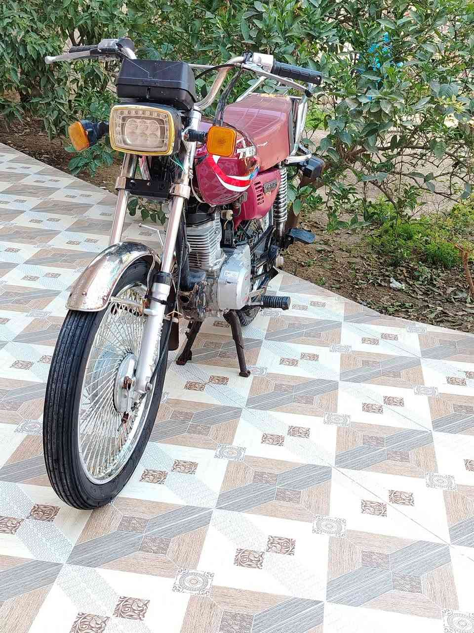 السلام عليكم
تايكر موديل  20 دراجة كفاله عامه محرك خير من الله وراق كامله عنوان ديالى كنعان باقي التفاصيل خاص او تصال على***********⁩
