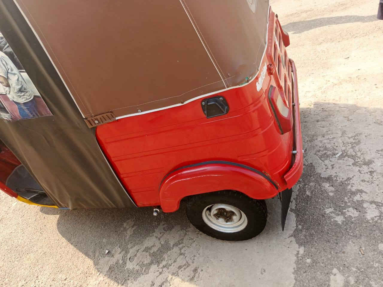 تكتك للبيع مكفوله موديل 19 شهر 10 مرقمه ***********
