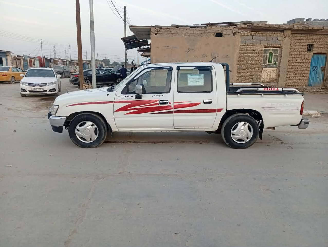 السلام عليكم البيع جمره موديل ٢٠٠٢ كفاله عامه رقم بصره سنويه ال٢٠٢٨ سياره جاهزه الخير بيع مستعجل السعر ٩٨ وبيه مجال بصبط سياره كفاله عامه ***********
