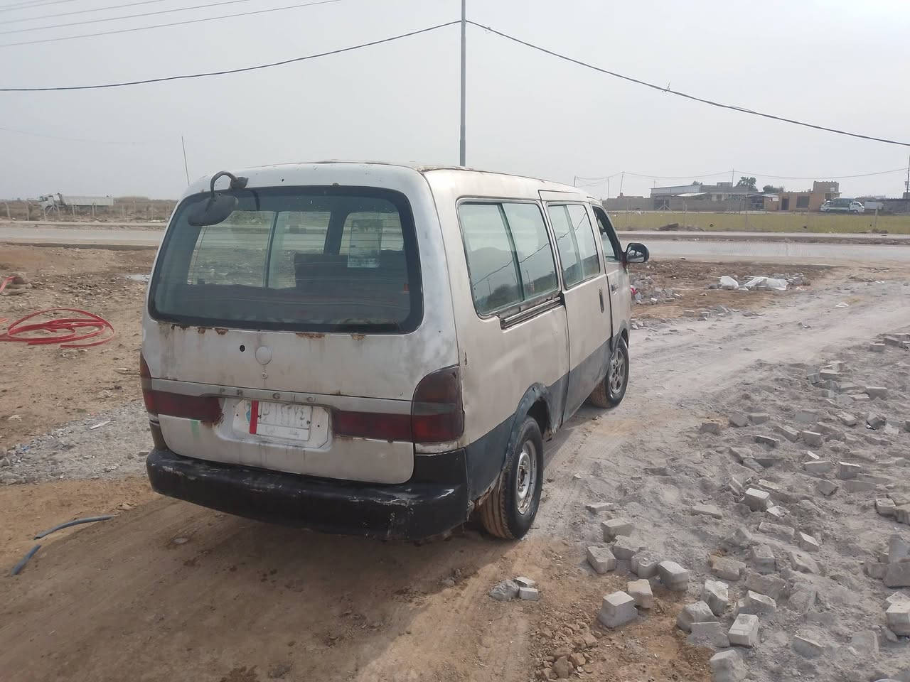 بريجوو 79 كير مكنيه اكسن خير من الله سياره بيها تلحيضات تحويل مباشر سياره مطلوبه قرامات على مشتري 
رقم بغداد مكاني كوت  ‏‪***********‬‏    سعرها 18 بيها مجال
