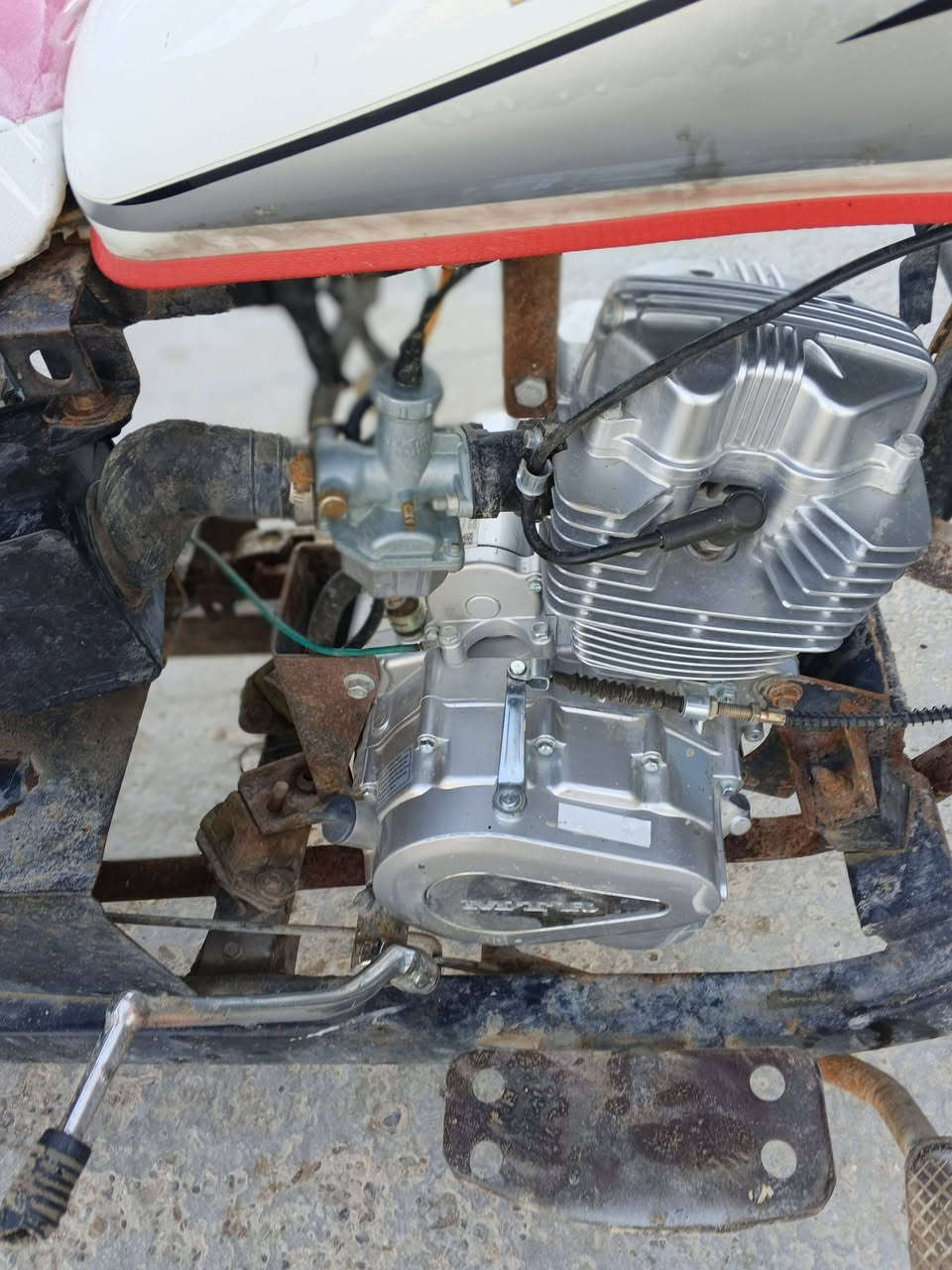 ستوته للبيع موديل ١٠ رقم نكليزي مداور لمته ما يعجبكك 
ستوته جاهزه عوزهة صبغ شاصي فقط شاصي مكفول مكاني رميثه وره لملعب للقديم ‏‪***********‬‏
