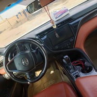 كامري هايبرد • ٢٠١٩ • تكسي مصبوغه