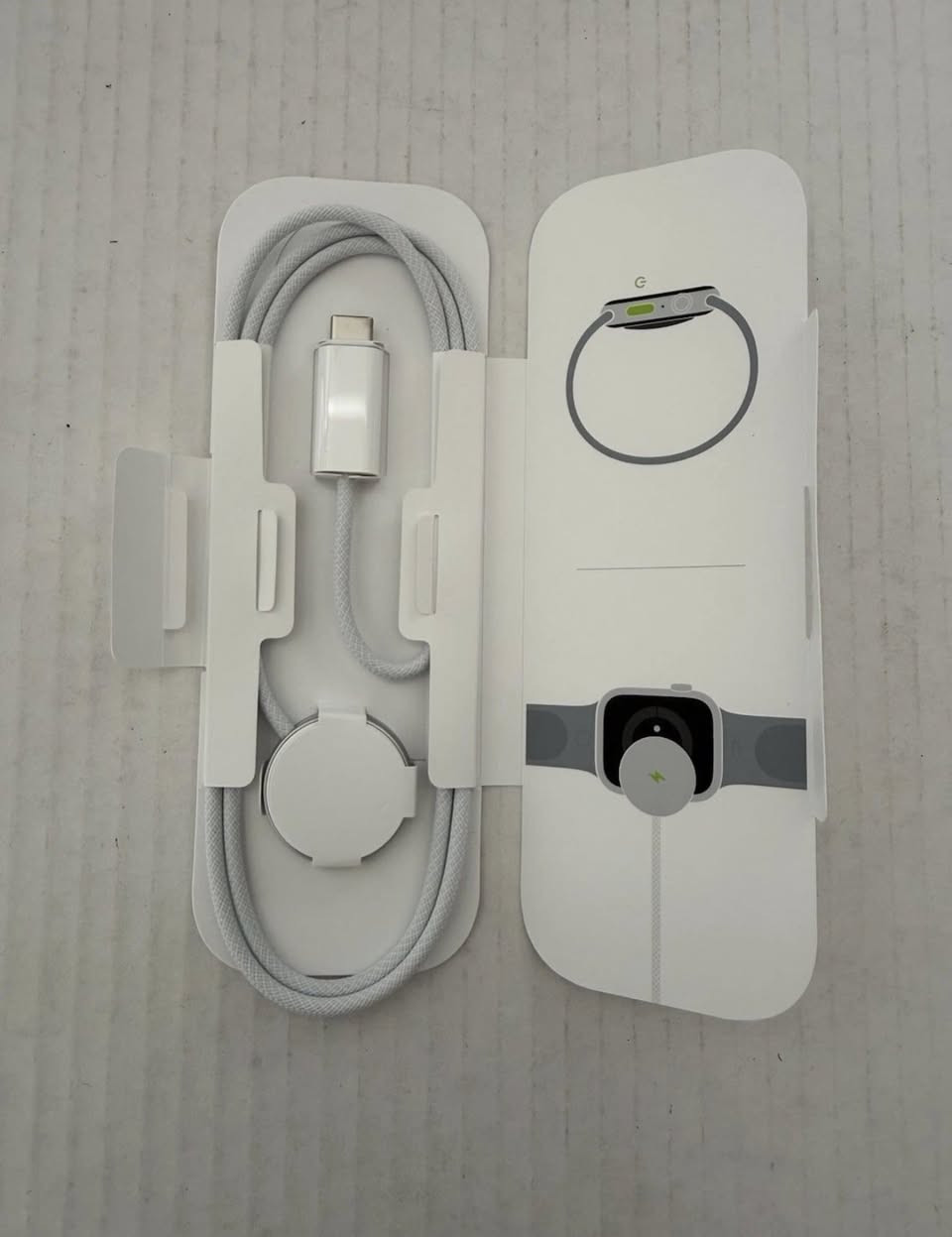 كيبل ساعة ابل الجيل 10 اصلي غير مستعمل  
مكاني البصرة ماعندي توصيل 
***********
