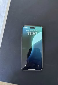 آيفون 15 برو ماكس شرق اوسط  حالة البطارية 85  سعر 1.150000 تواصل على و...