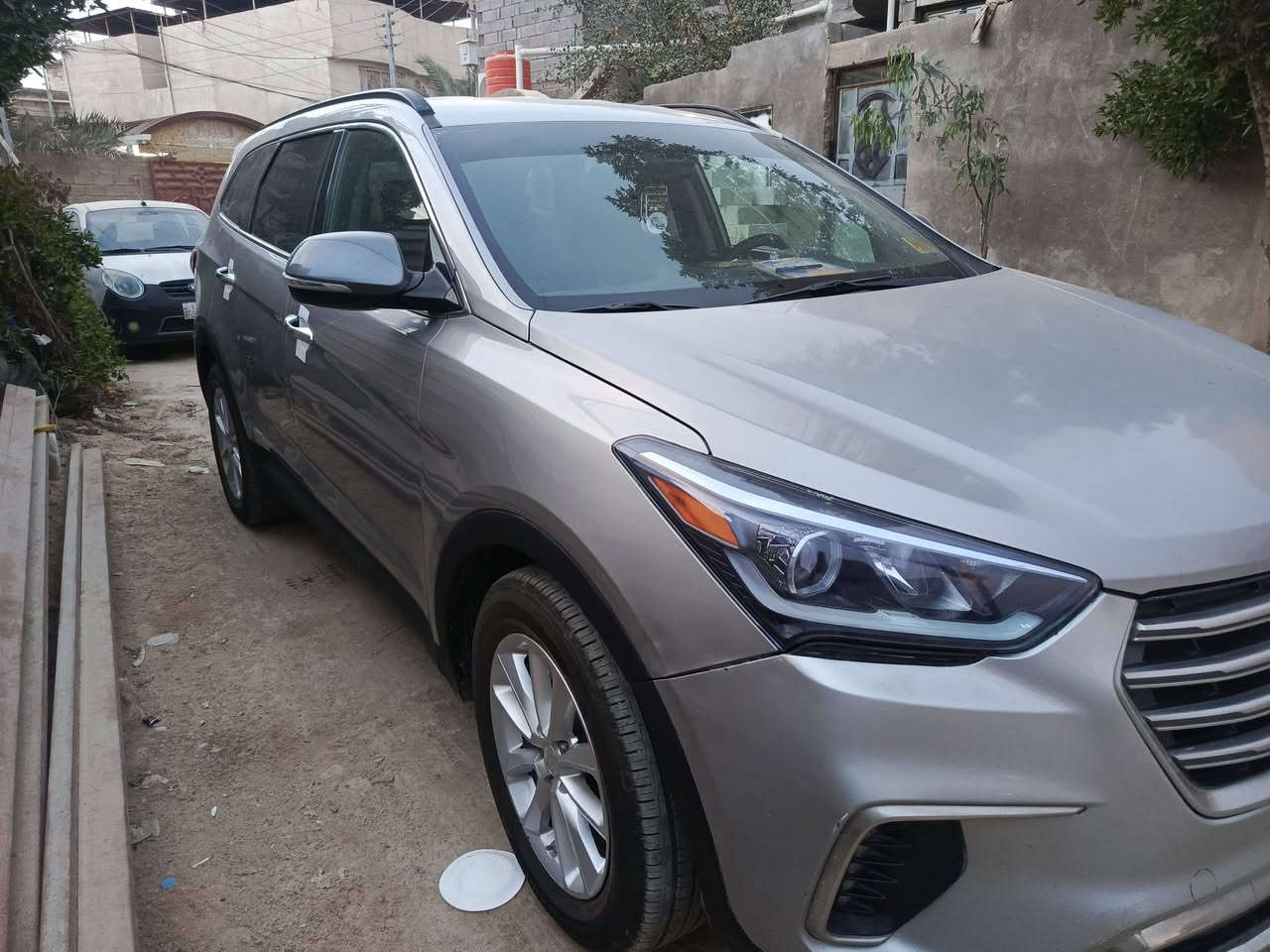 سنتافي كراند 2017 وراد امريكي
- بدون حادث 
- 6 سلندر 
- داخلة للعراق شخوط  ،  جاملغ وبنيد   
- مواصفاتها كللش حلوة :
- مثبت سرعة 
- تدفئة كشنات 
- 3 مودات سياقة 
- تحكم كهربائي بالمقاعد الامامية 
- تبريدها كلش حلو 
- المحرك مكفول 
- 7 راكب 
- حدادية جديدة 
- تايرات جديدة 
- سيارة خير من الله ما تتعب بيها ولا تصرف عليها ونظيفة حيل سياره رقم ذي قار بسم بسم ولد بالبصره مكان سياره بصره ابو الخصيب استفسار *********** سعر 153
