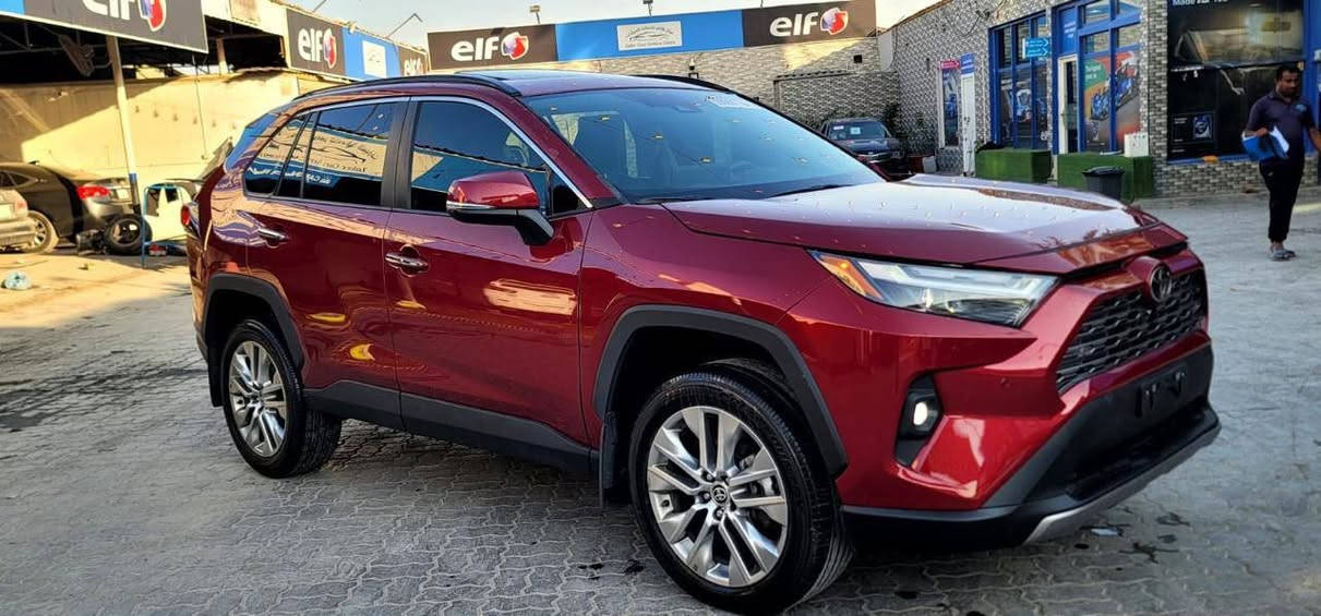 راف فور 2024 جاهز للشحن
لمتد فول فتحه بصمه جلد 4 كامرات
صبغ جاملغ وباب فقط 
واصل ميناء 188
✅ كفالة تشغلية شاملة (المحرك – الگير )
✅ كفالة صبغ كامل باستثناء موقع الحادث
💰 السعر (واصل الى الميناء مع التصليح وبدون كمرك)
📑 يمكن إدخالها بكتاب الشهداء
🟢 لدينا وكلاء في جميع محافظات العراق لتنظيم العقد وضمان الحقوق ✍️
***********
📲 للانضمام إلى كروب الواتساب العروض الحصرية: 
رابط الكروب https://chat.whatsapp.com/CrfpXFoPYjNKj7W84pV5L7?mode=gi_t
